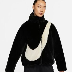 Nike Sportswear Plush Faux Fur Teddy Sherpa Jacket Black/White Small